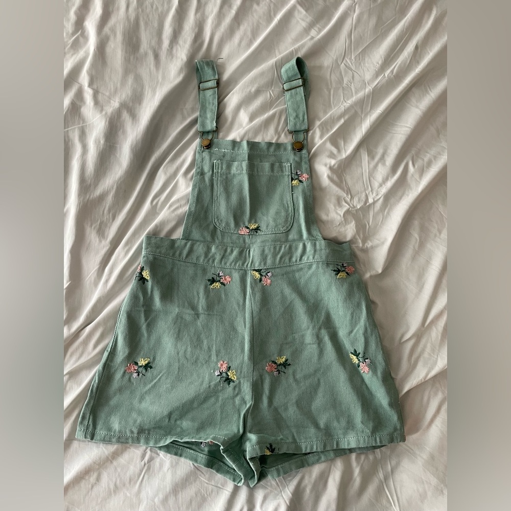 Floral Embroidery pocket romper